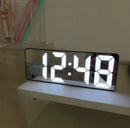 Relógio Digital LED Minimalista: Estilo e Precisão para o seu Dia a Dia