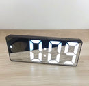 Relógio Digital LED Minimalista: Estilo e Precisão para o seu Dia a Dia